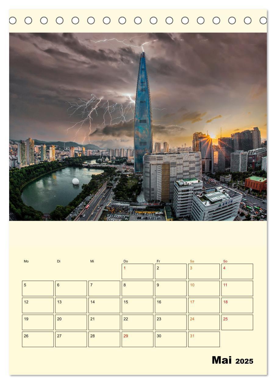 Bild: 9783435884933 | Metropolen im Gewitter (Tischkalender 2025 DIN A5 hoch), CALVENDO...