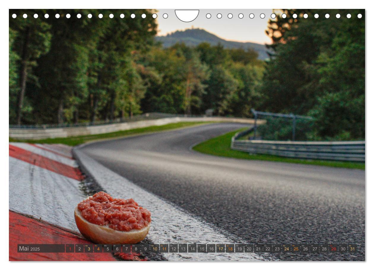 Bild: 9783383859458 | Nürburgring - Mettbrötchenkalender (Wandkalender 2025 DIN A4 quer),...