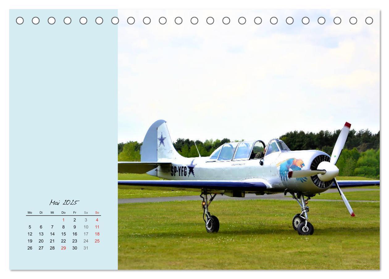 Bild: 9783435233656 | Sportliche Kunstflieger (Tischkalender 2025 DIN A5 quer), CALVENDO...