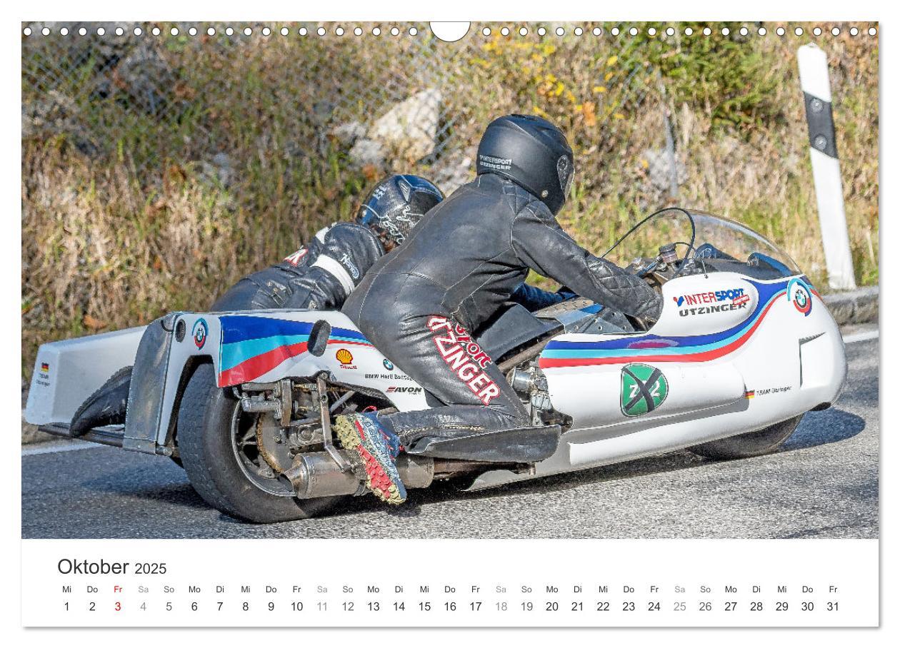 Bild: 9783435018338 | Motorradgespanne am Jochpass (Wandkalender 2025 DIN A3 quer),...