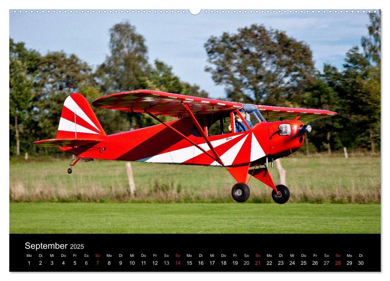 Bild: 9783435739578 | Modellflieger / CH-Version (Wandkalender 2025 DIN A2 quer),...