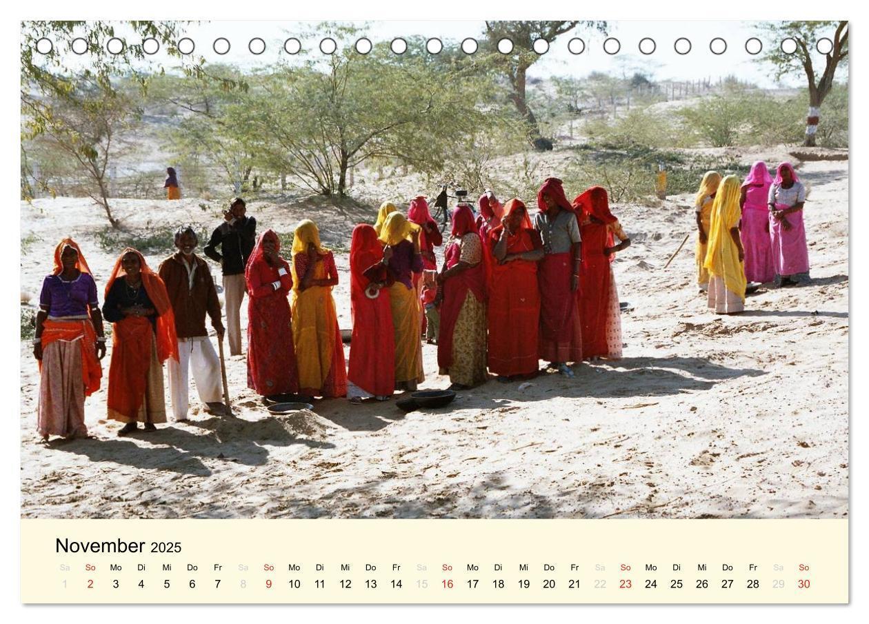 Bild: 9783435728114 | Alltagsleben in Indien (Tischkalender 2025 DIN A5 quer), CALVENDO...