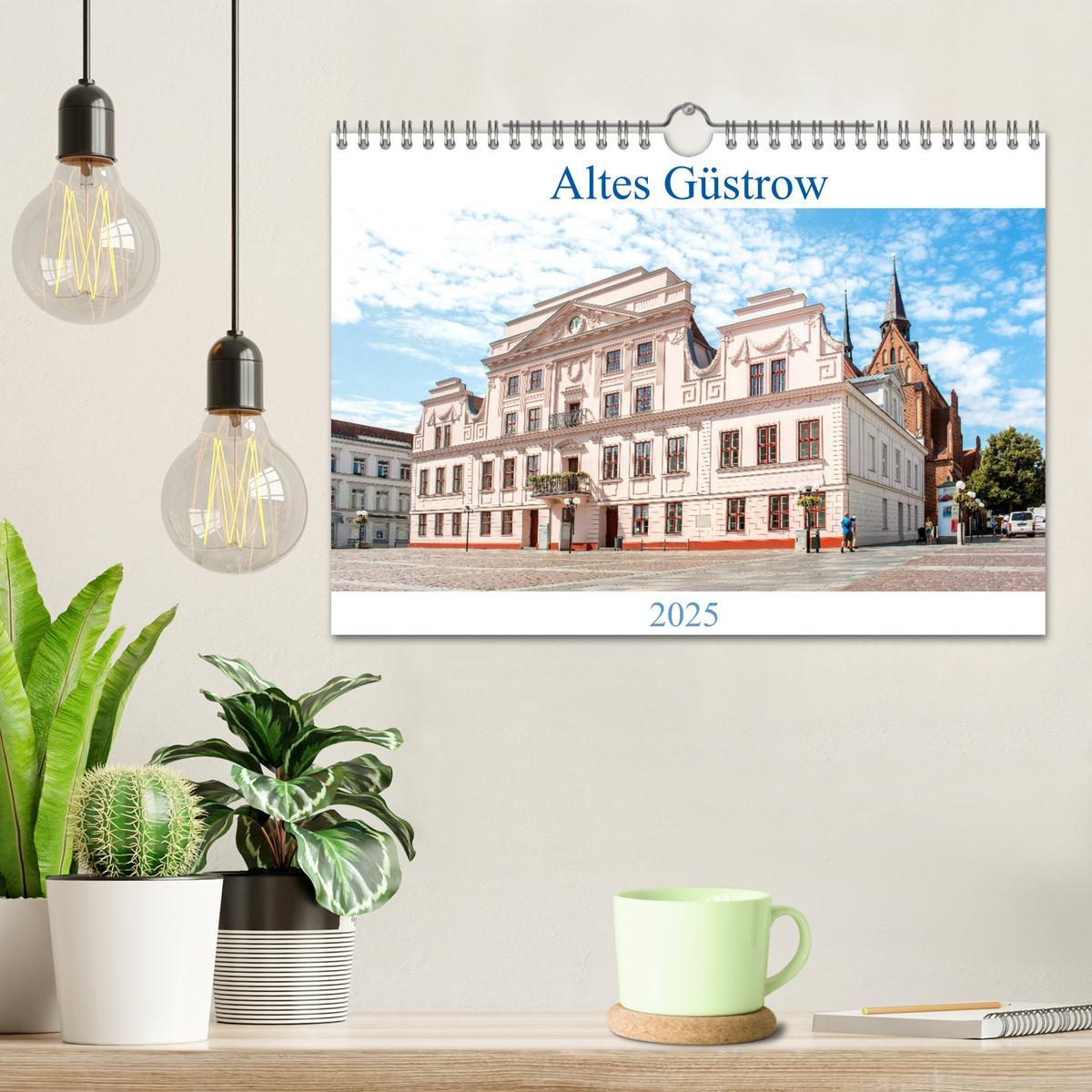 Bild: 9783435197705 | Altes Güstrow (Wandkalender 2025 DIN A4 quer), CALVENDO Monatskalender