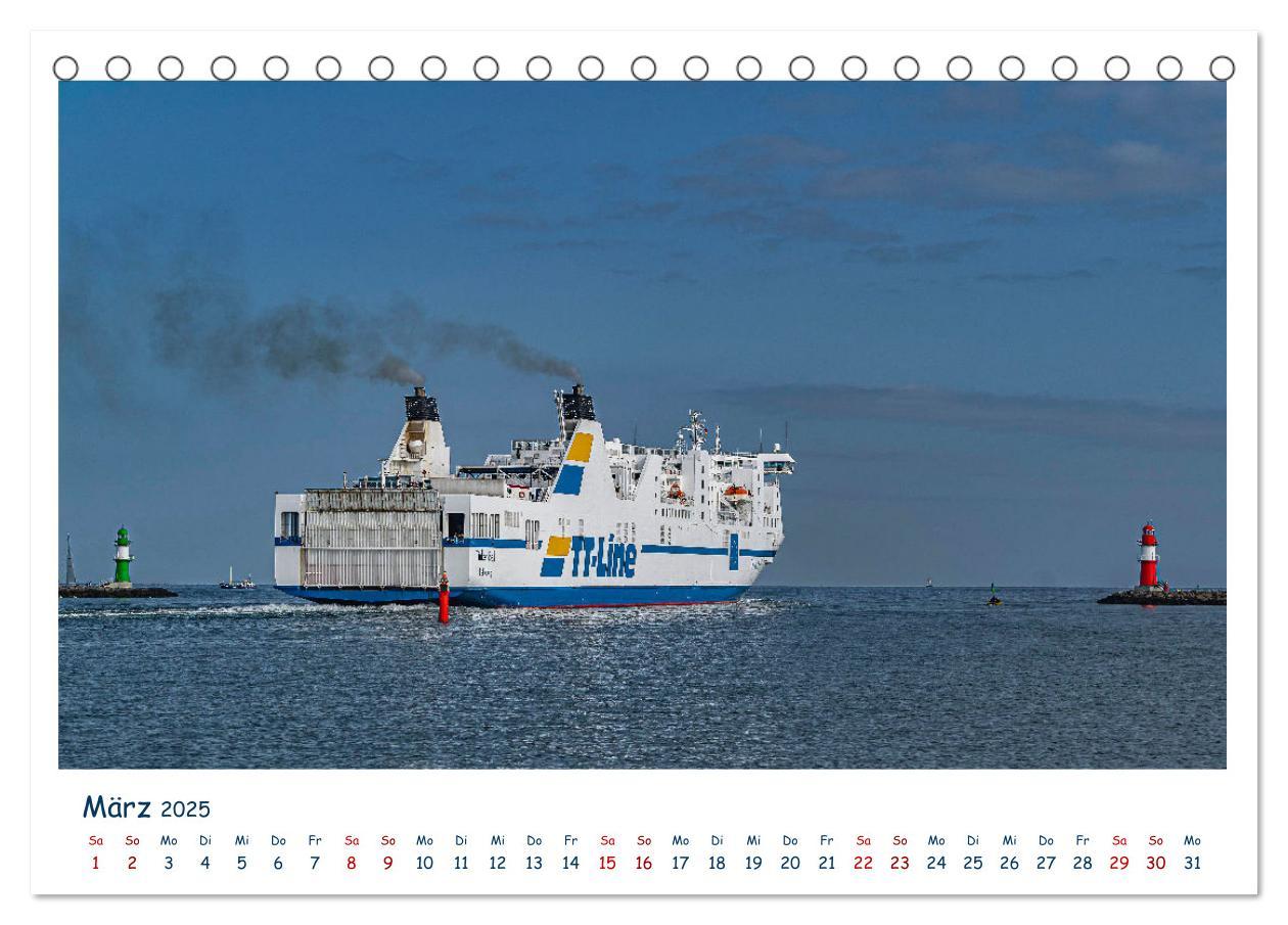 Bild: 9783383896149 | Warnemünde an der Ostsee (Tischkalender 2025 DIN A5 quer), CALVENDO...