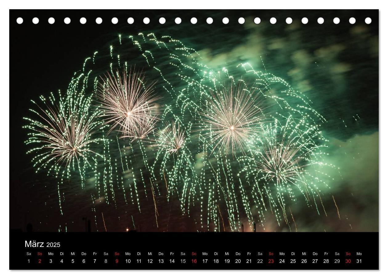 Bild: 9783435787432 | Feuerwerk (Tischkalender 2025 DIN A5 quer), CALVENDO Monatskalender