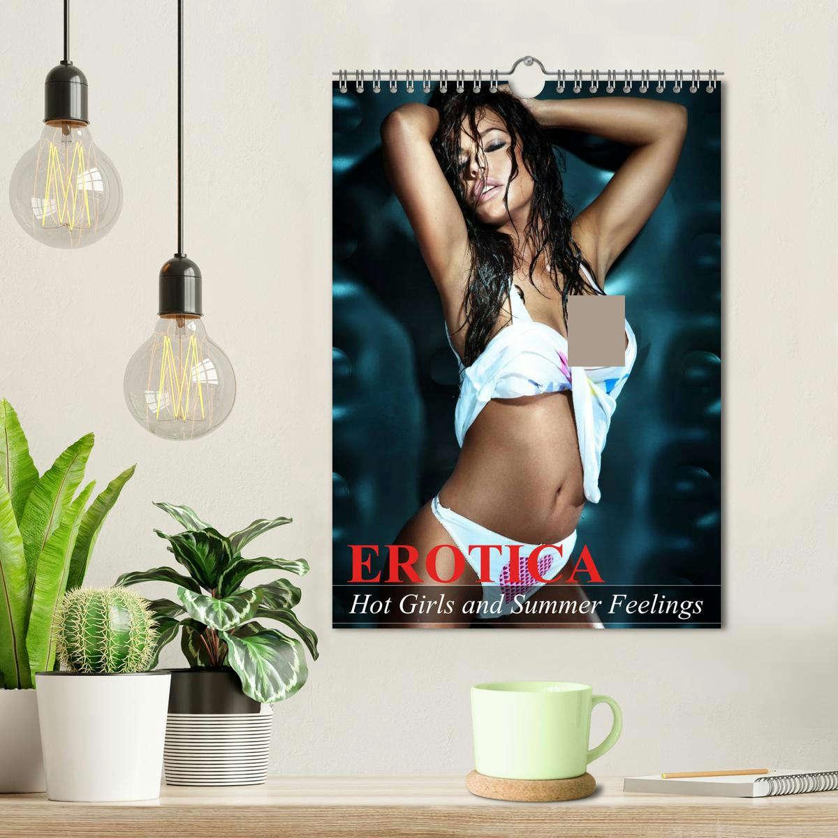 Bild: 9781325976577 | Erotica. Hot Girls and Summer Feelings (Wall Calendar 2025 DIN A4...