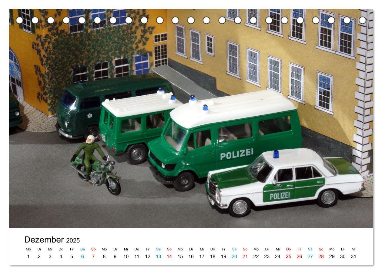 Bild: 9783435020805 | Polizeimodelle im Einsatz (Tischkalender 2025 DIN A5 quer),...