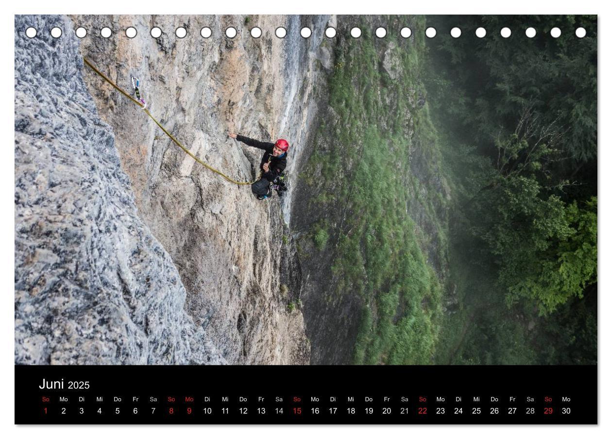 Bild: 9783435604272 | Climbing Solutions - Bergsport weltweit (Tischkalender 2025 DIN A5...