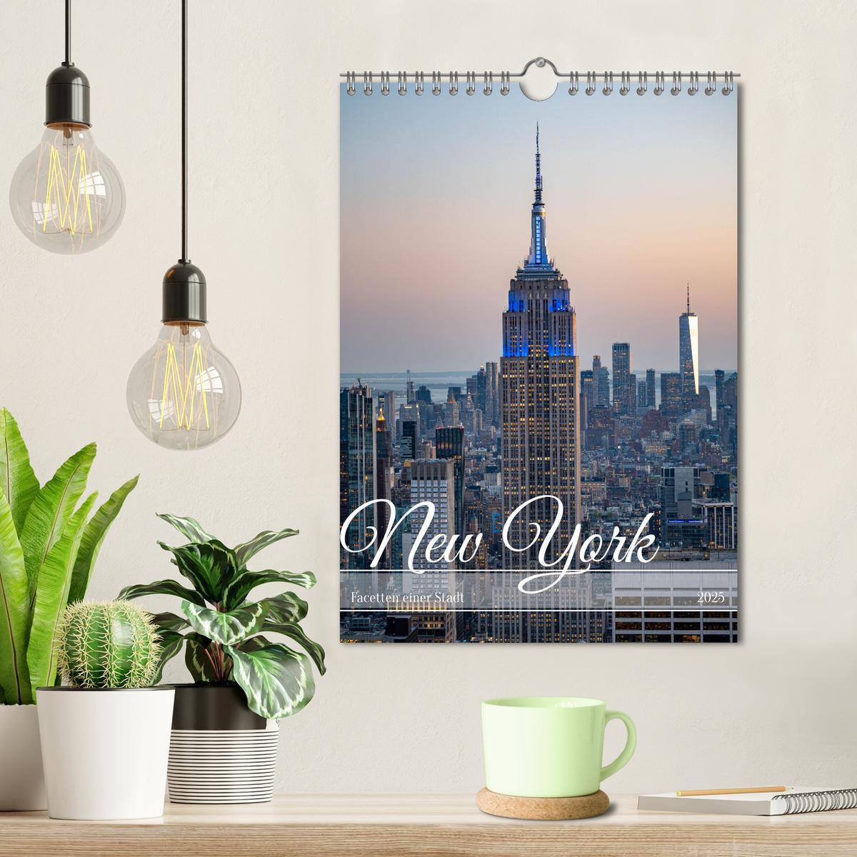 Bild: 9783435845460 | New York, Facetten einer Stadt (Wandkalender 2025 DIN A4 hoch),...