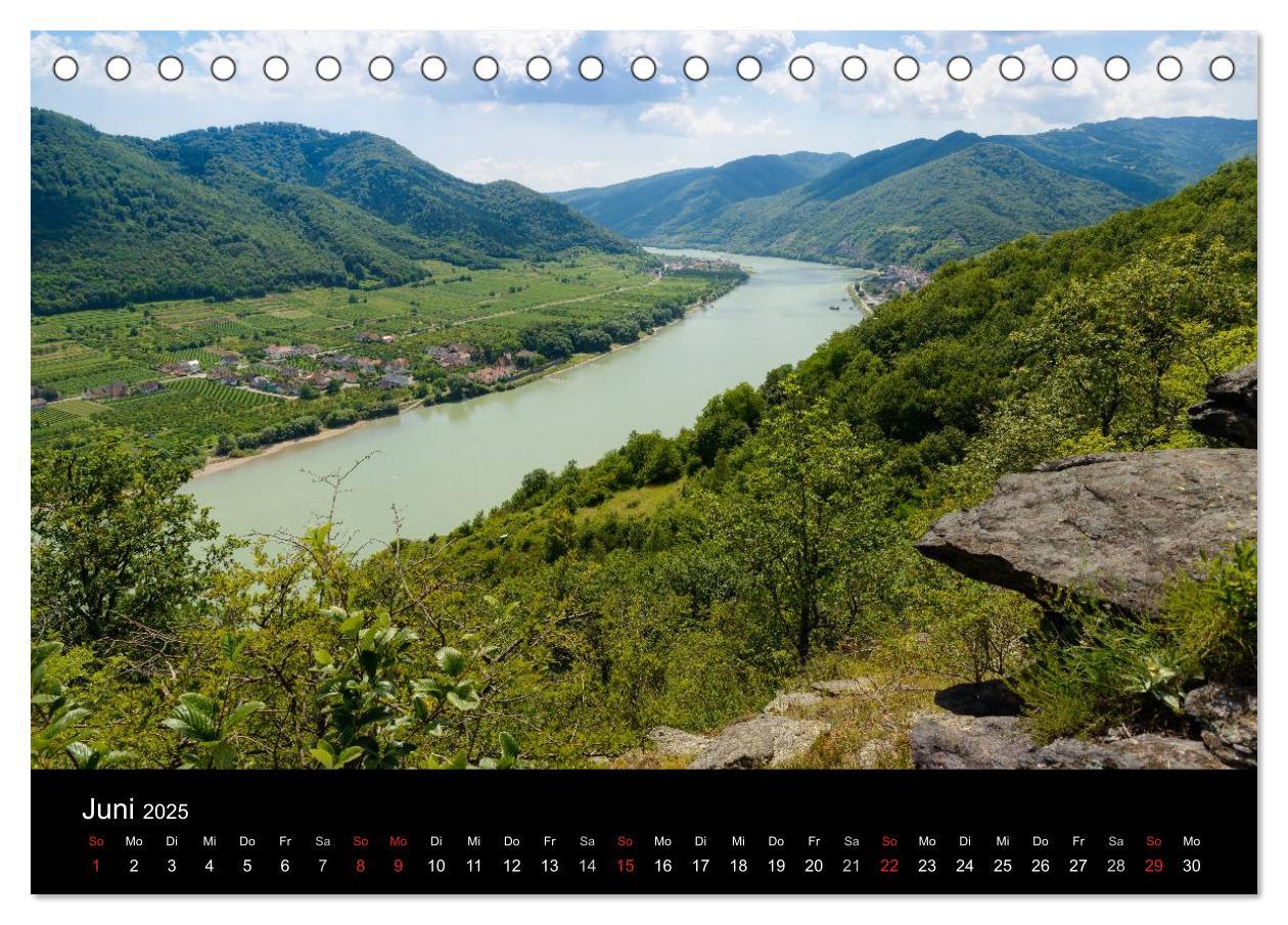 Bild: 9783435700967 | Wachau, Wachau, du Träumerin (Tischkalender 2025 DIN A5 quer),...