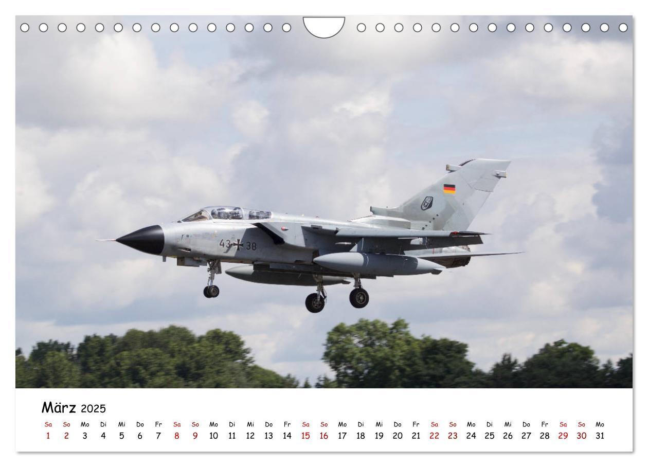 Bild: 9783435349746 | Militärjets Panavia Tornado (Wandkalender 2025 DIN A4 quer),...