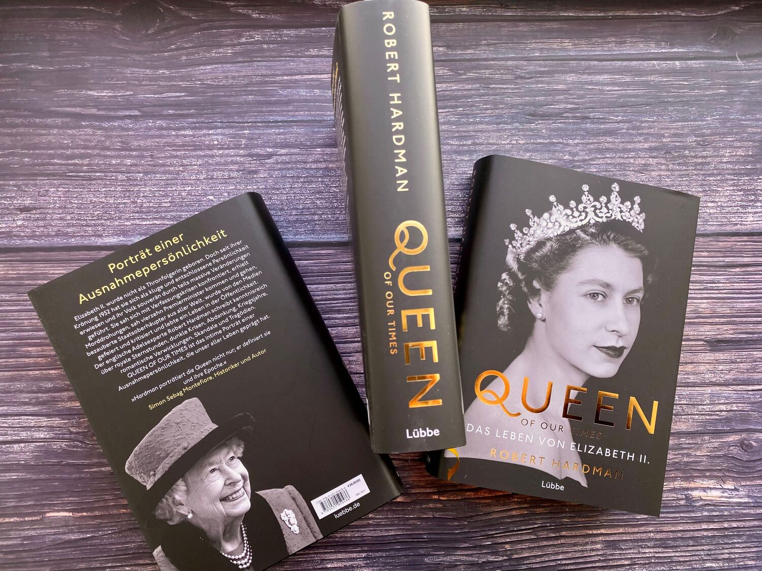 Bild: 9783431050486 | Queen of Our Times | Das Leben von Elizabeth II. | Robert Hardman