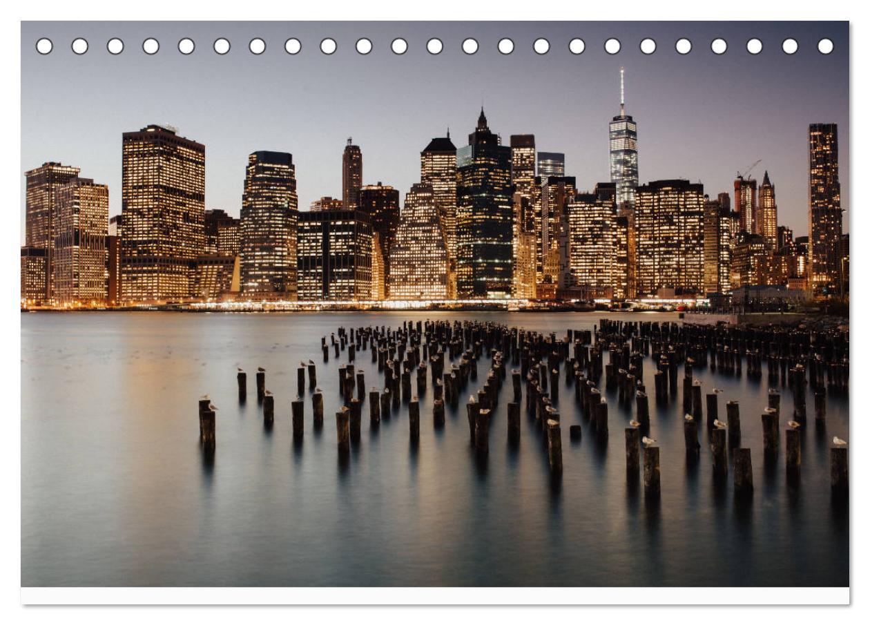 Bild: 9783435274055 | Traumstadt New York (Tischkalender 2025 DIN A5 quer), CALVENDO...