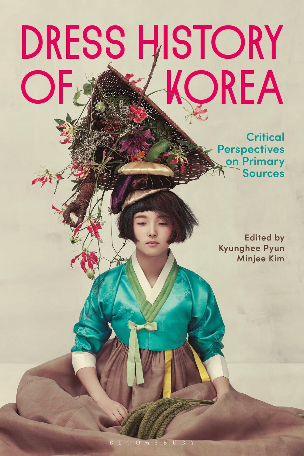 Cover: 9781350143371 | Dress History of Korea | Critical Perspectives on Primary Sources