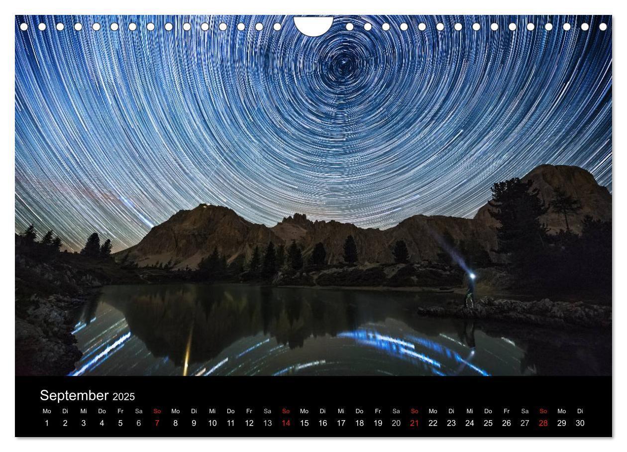 Bild: 9783435567836 | Sternensucher - Landschaft unter Sternen (Wandkalender 2025 DIN A4...