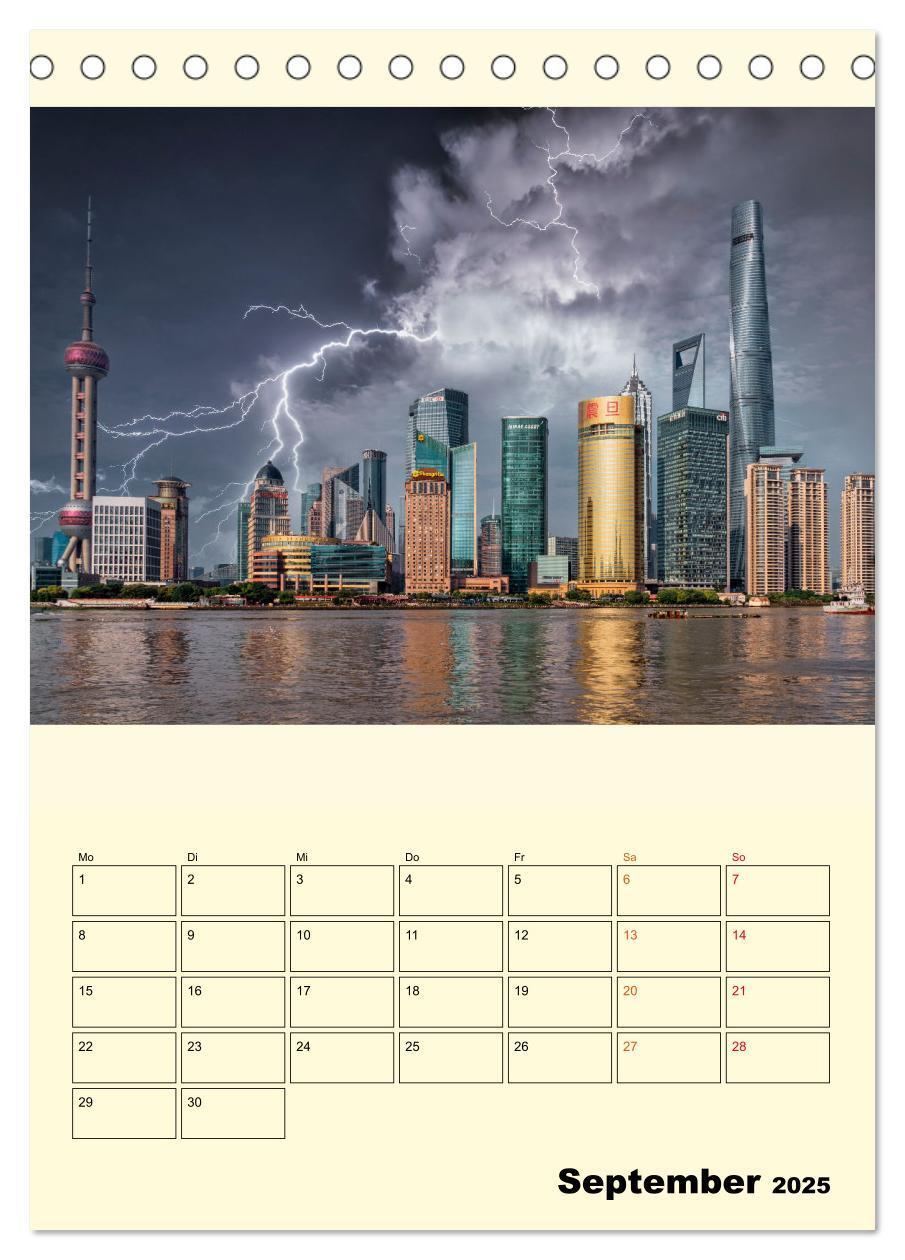 Bild: 9783435884933 | Metropolen im Gewitter (Tischkalender 2025 DIN A5 hoch), CALVENDO...