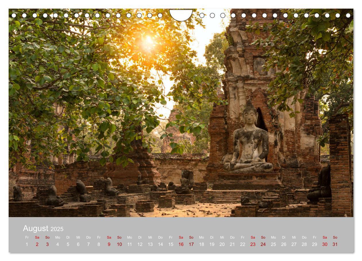 Bild: 9783383984334 | BUDDHA - Ein sanftes Lächeln (Wandkalender 2025 DIN A4 quer),...