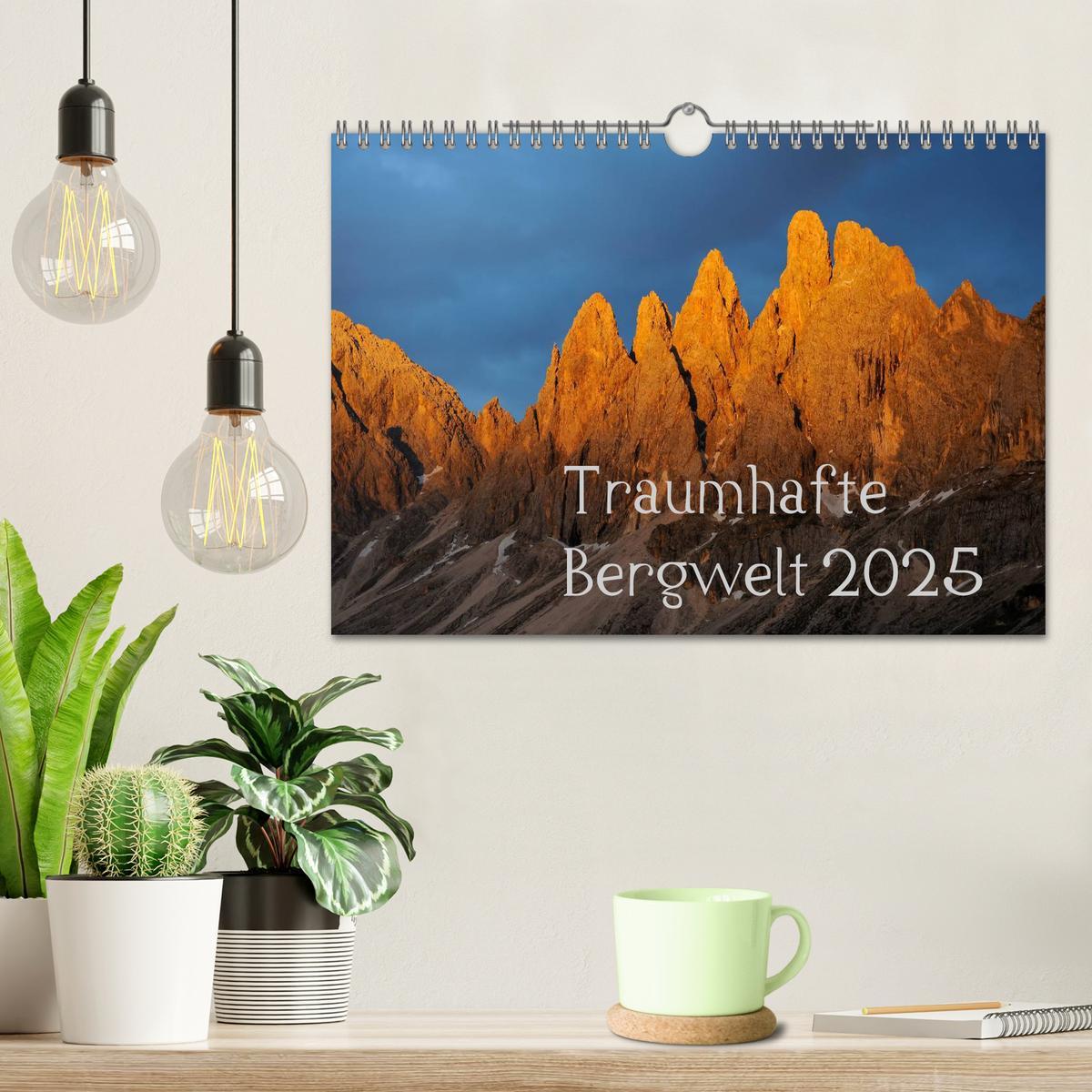 Bild: 9783435842025 | Traumhafte Bergwelt Kalender (Wandkalender 2025 DIN A4 quer),...