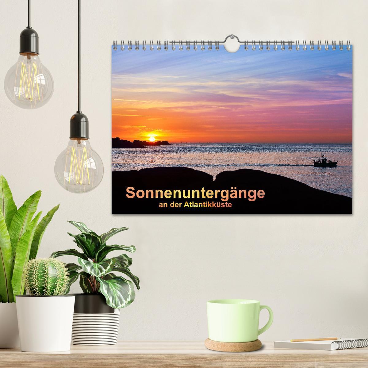 Bild: 9783435748679 | Sonnenuntergänge an der Atlantikküste (Wandkalender 2025 DIN A4...