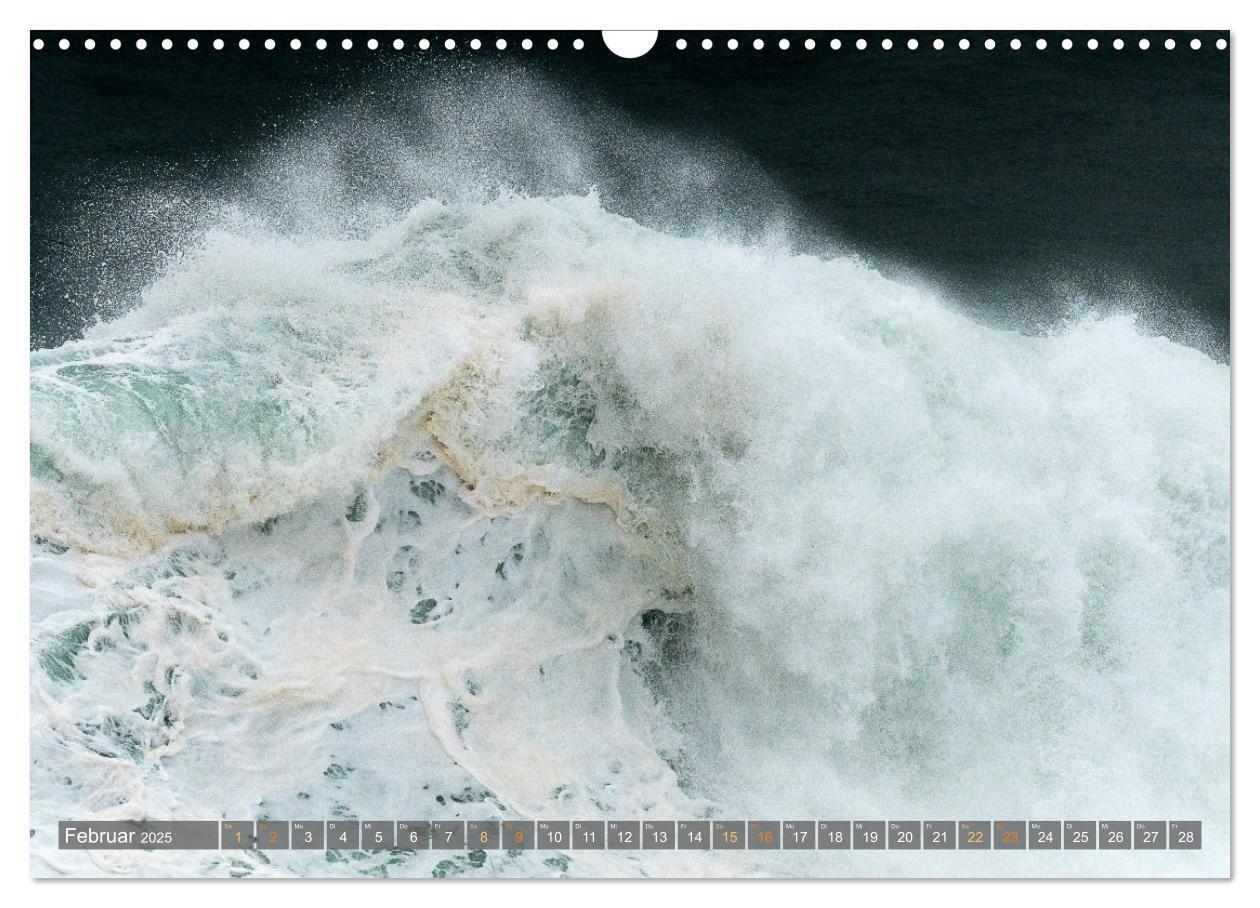 Bild: 9783457199503 | OCEAN POWER - Die Riesenwellen von Nazaré (Wandkalender 2025 DIN A3...