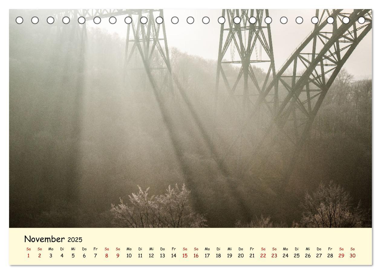 Bild: 9783435013814 | Müngstener Brücke - Landschaft rund um Solingen (Tischkalender 2025...