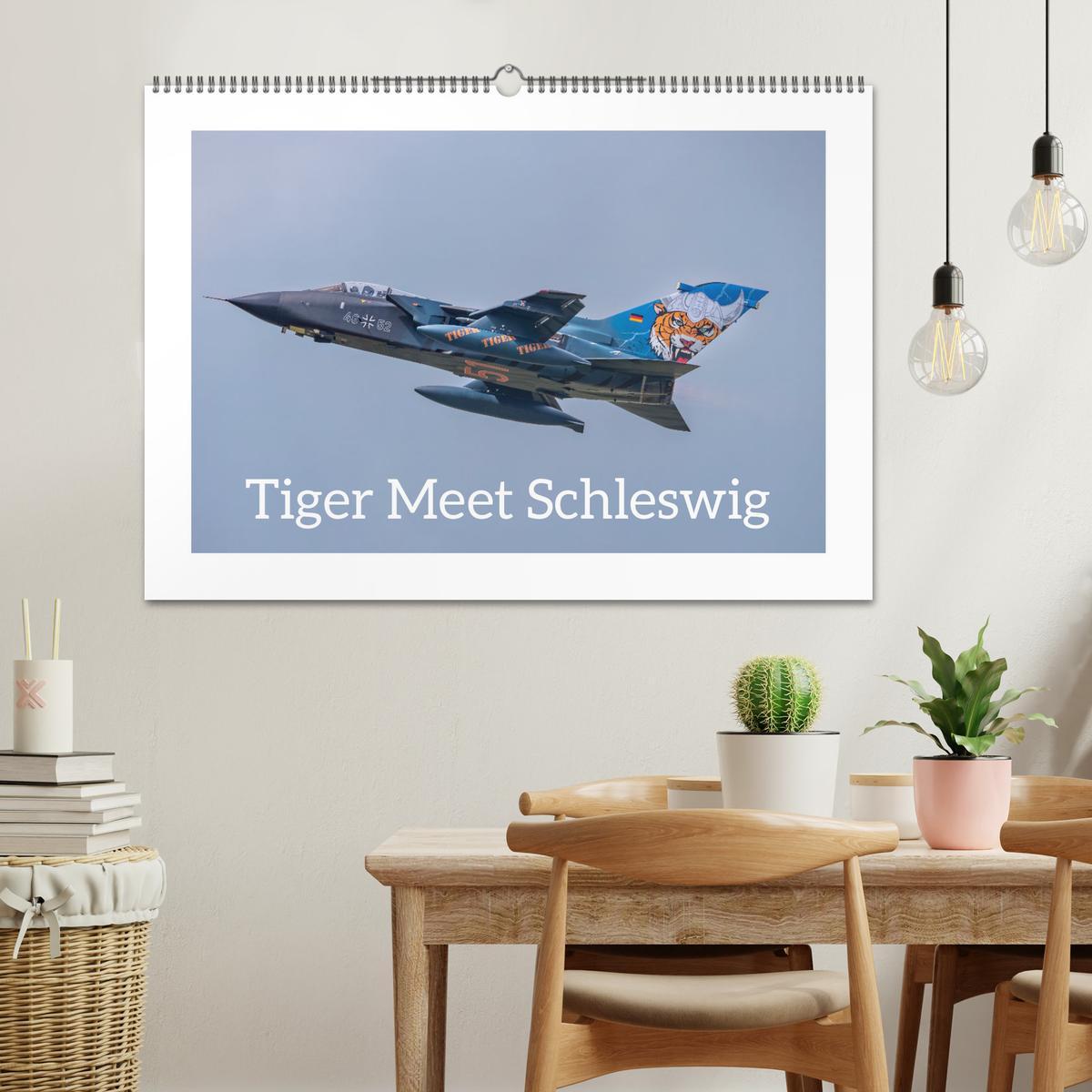 Bild: 9783457154243 | Tiger Meet Schleswig (Wandkalender 2025 DIN A2 quer), CALVENDO...