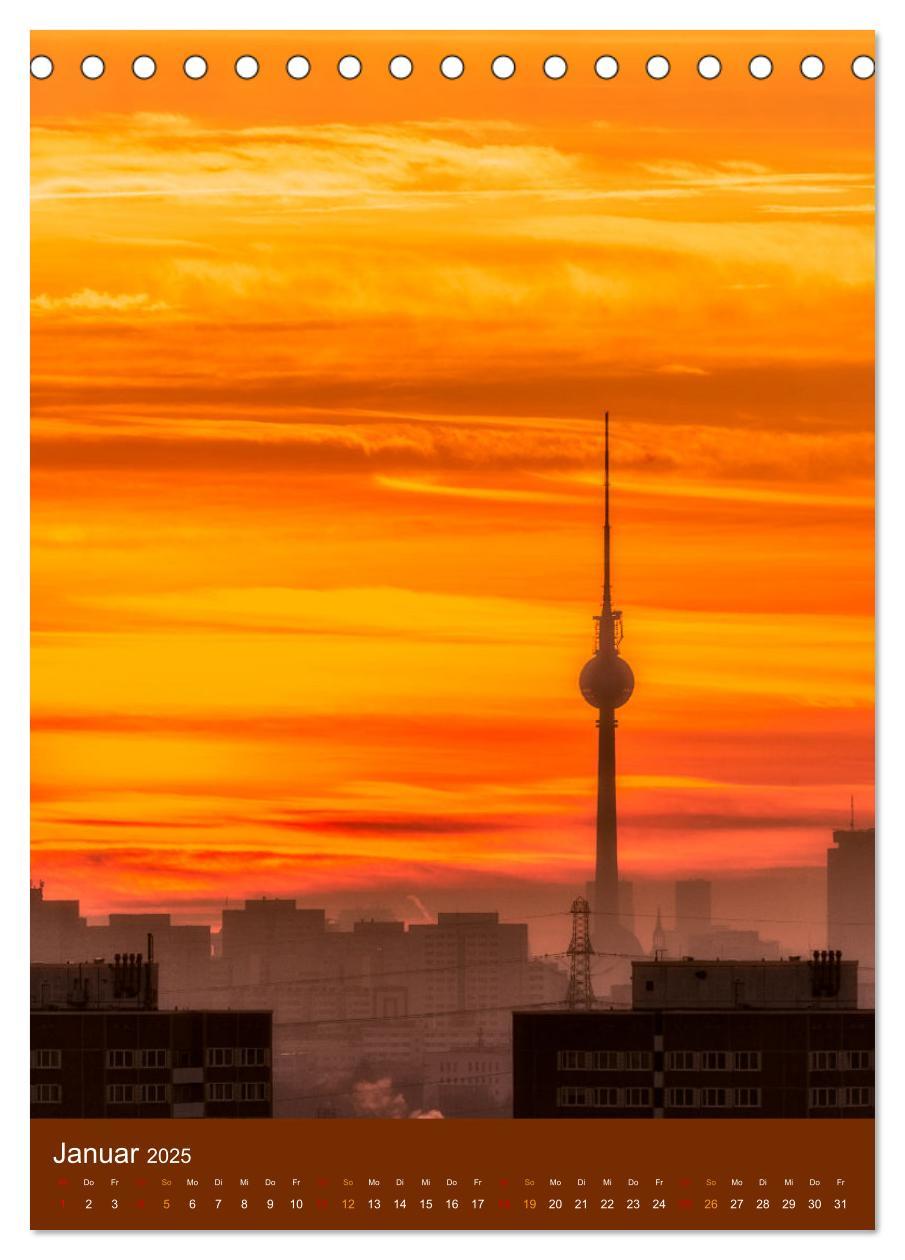 Bild: 9783435908837 | Berliner Fernsehturm - Magische Momente (Tischkalender 2025 DIN A5...