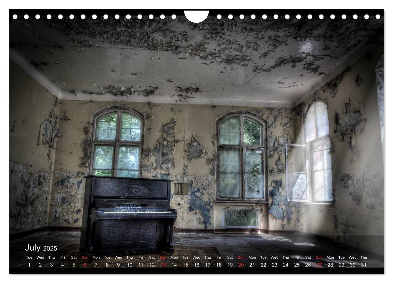 Bild: 9781325963348 | Lost Places HDR Beelitz II (Wall Calendar 2025 DIN A4 landscape),...