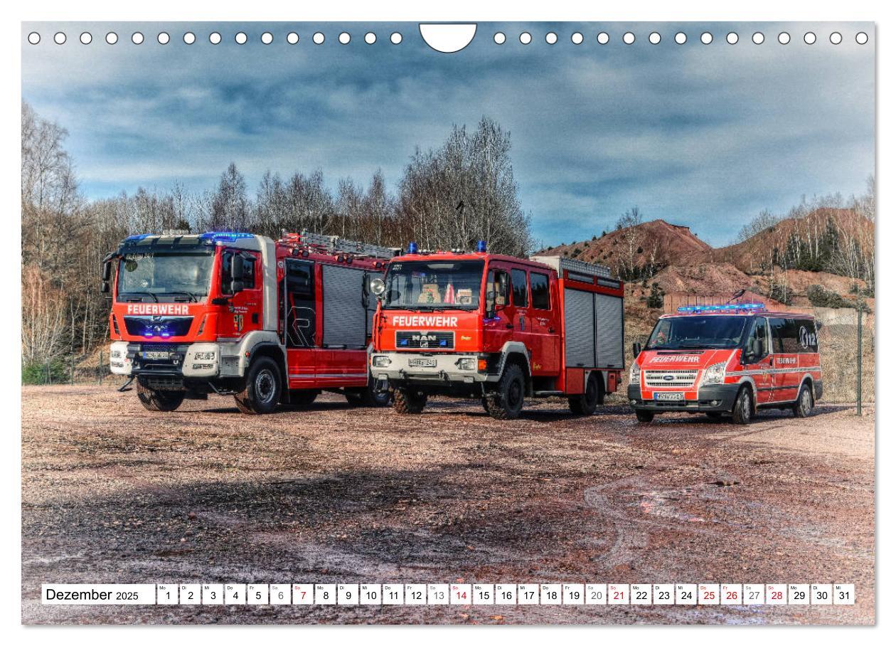 Bild: 9783435338351 | Feuerwehrfahrzeuge (Wandkalender 2025 DIN A4 quer), CALVENDO...