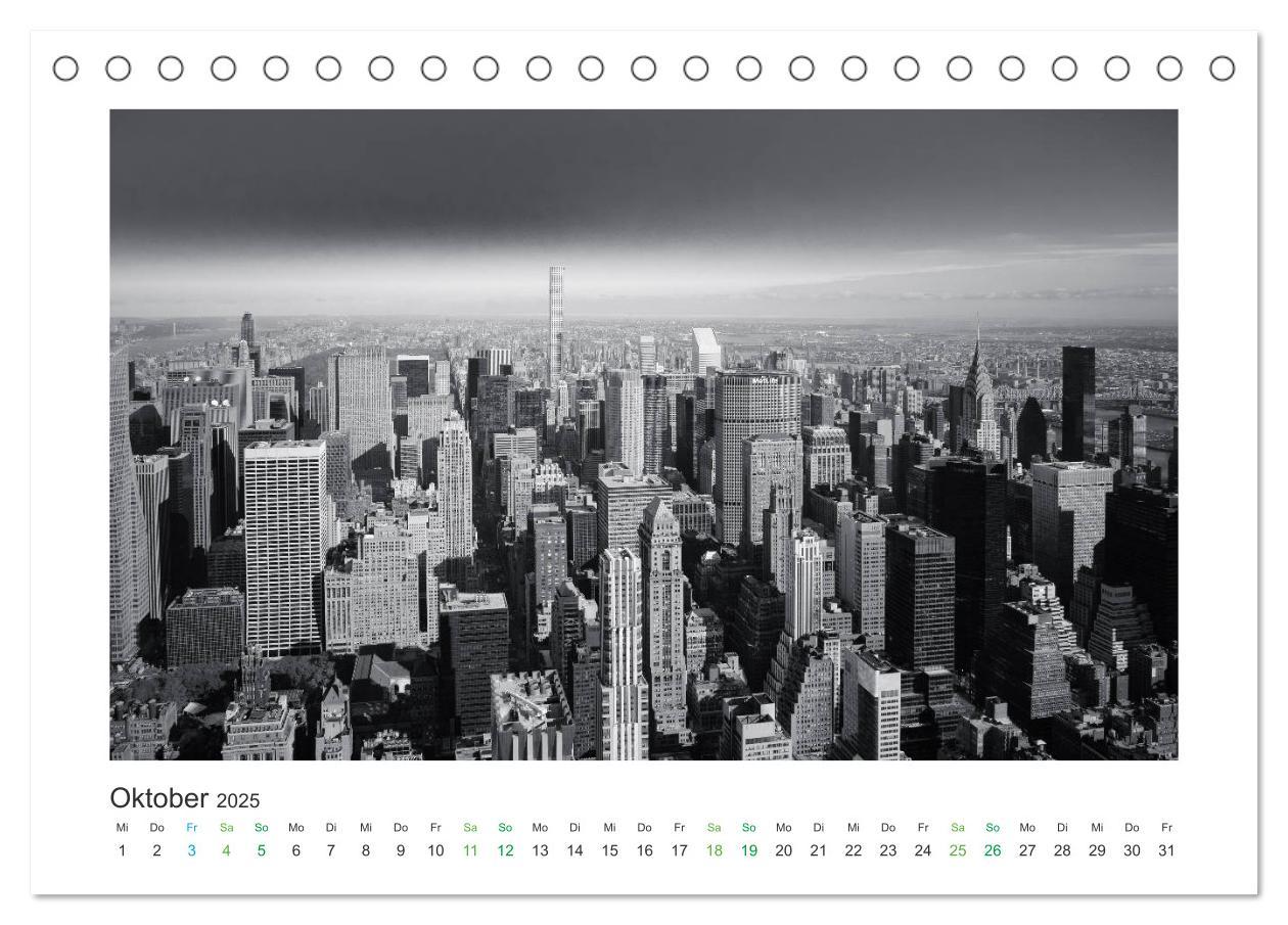 Bild: 9783435374489 | New York in schwarz weiss (Tischkalender 2025 DIN A5 quer),...