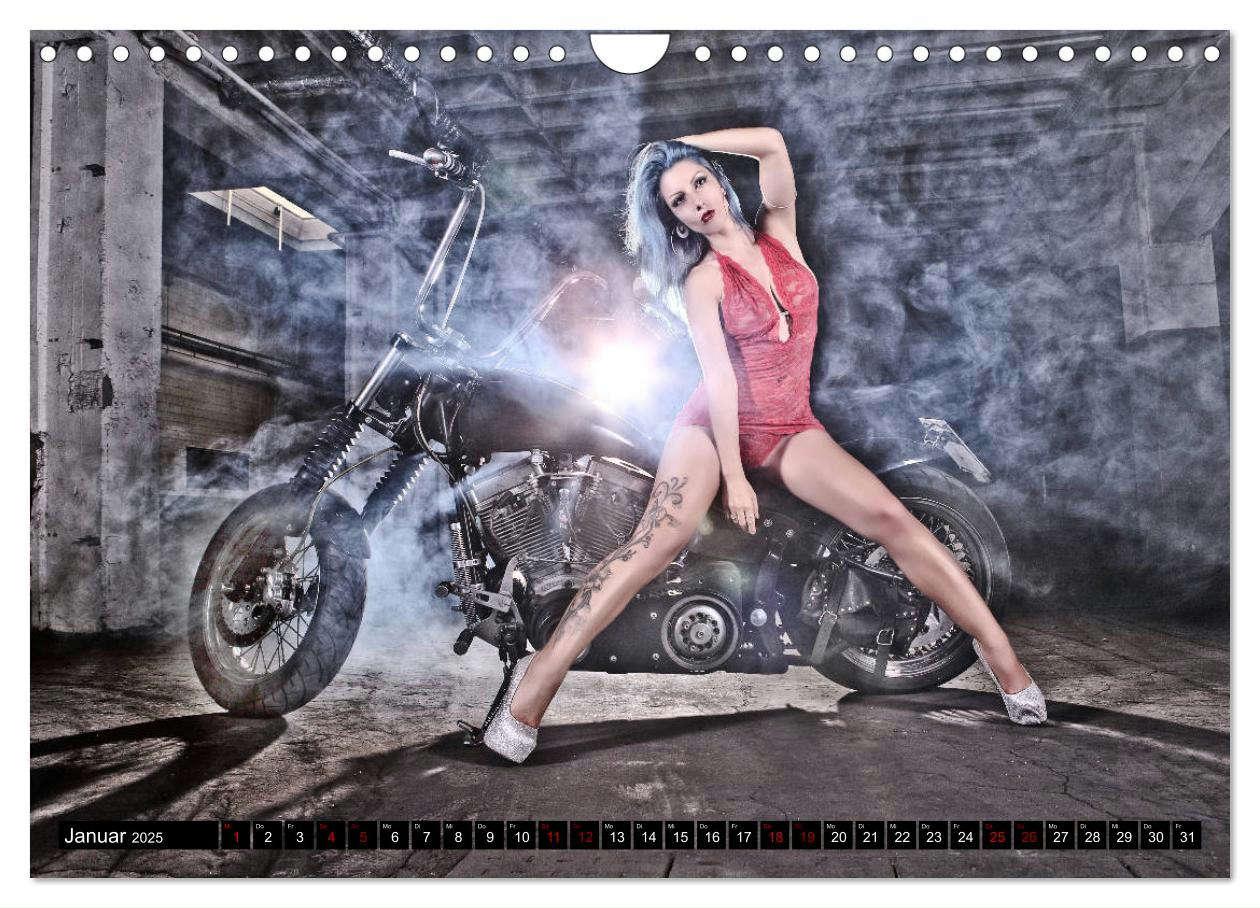 Bild: 9783435206520 | Motorräder &amp; Sexy Girls (Wandkalender 2025 DIN A4 quer), CALVENDO...