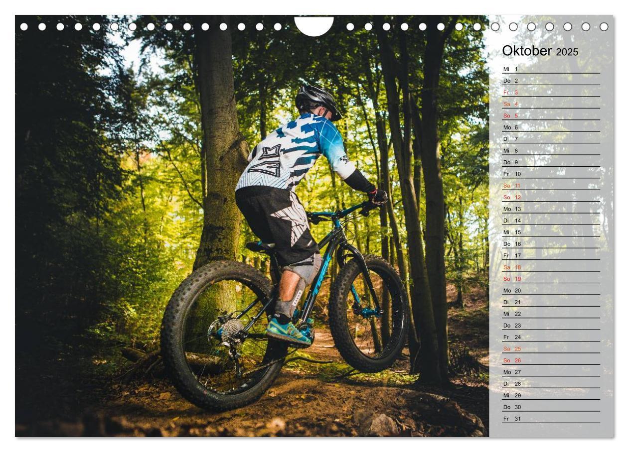 Bild: 9783435534562 | Mountainbike Action (Wandkalender 2025 DIN A4 quer), CALVENDO...