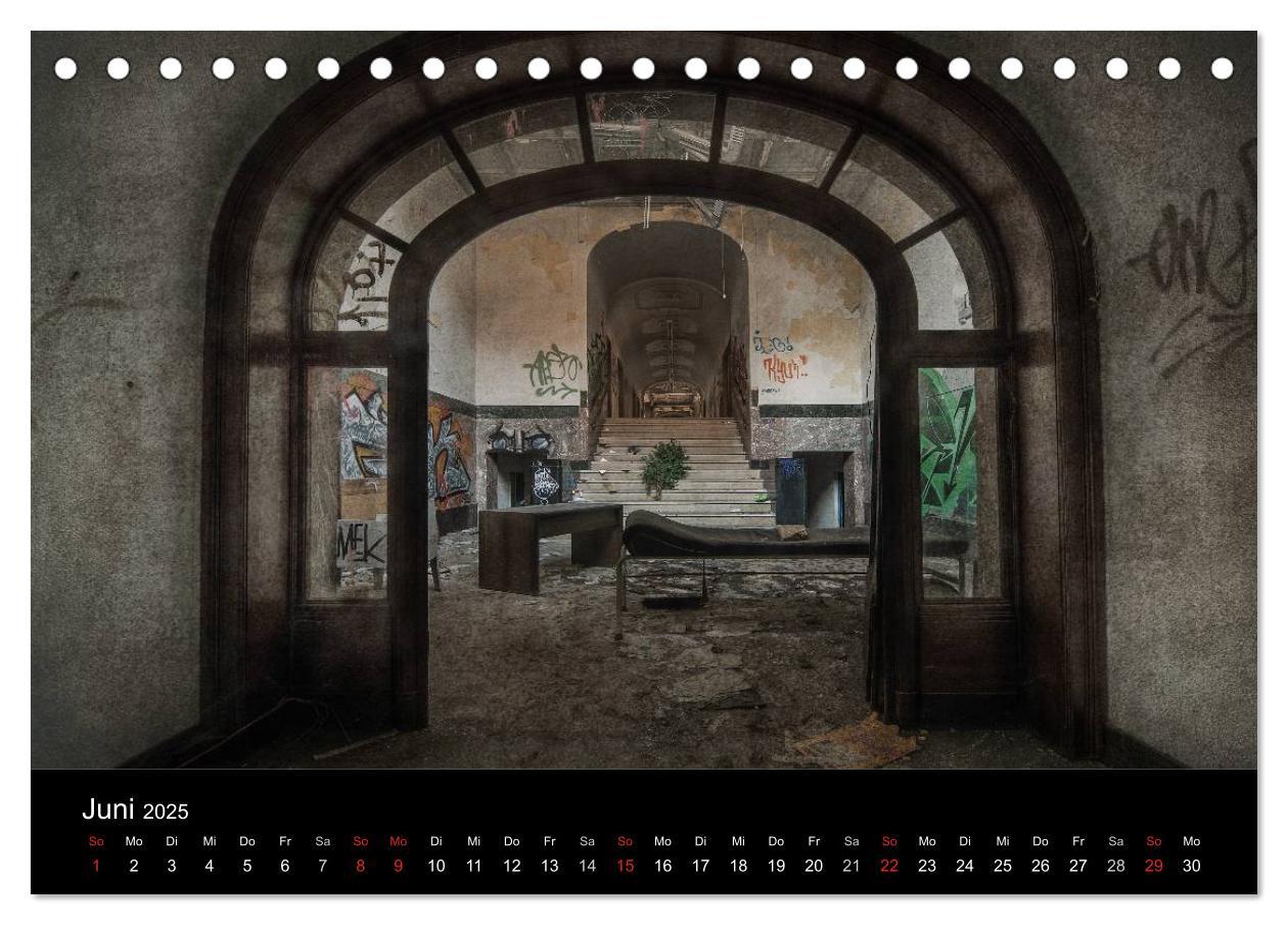 Bild: 9783435771943 | Geheimnisvolle Orte - Lost Places (Tischkalender 2025 DIN A5 quer),...