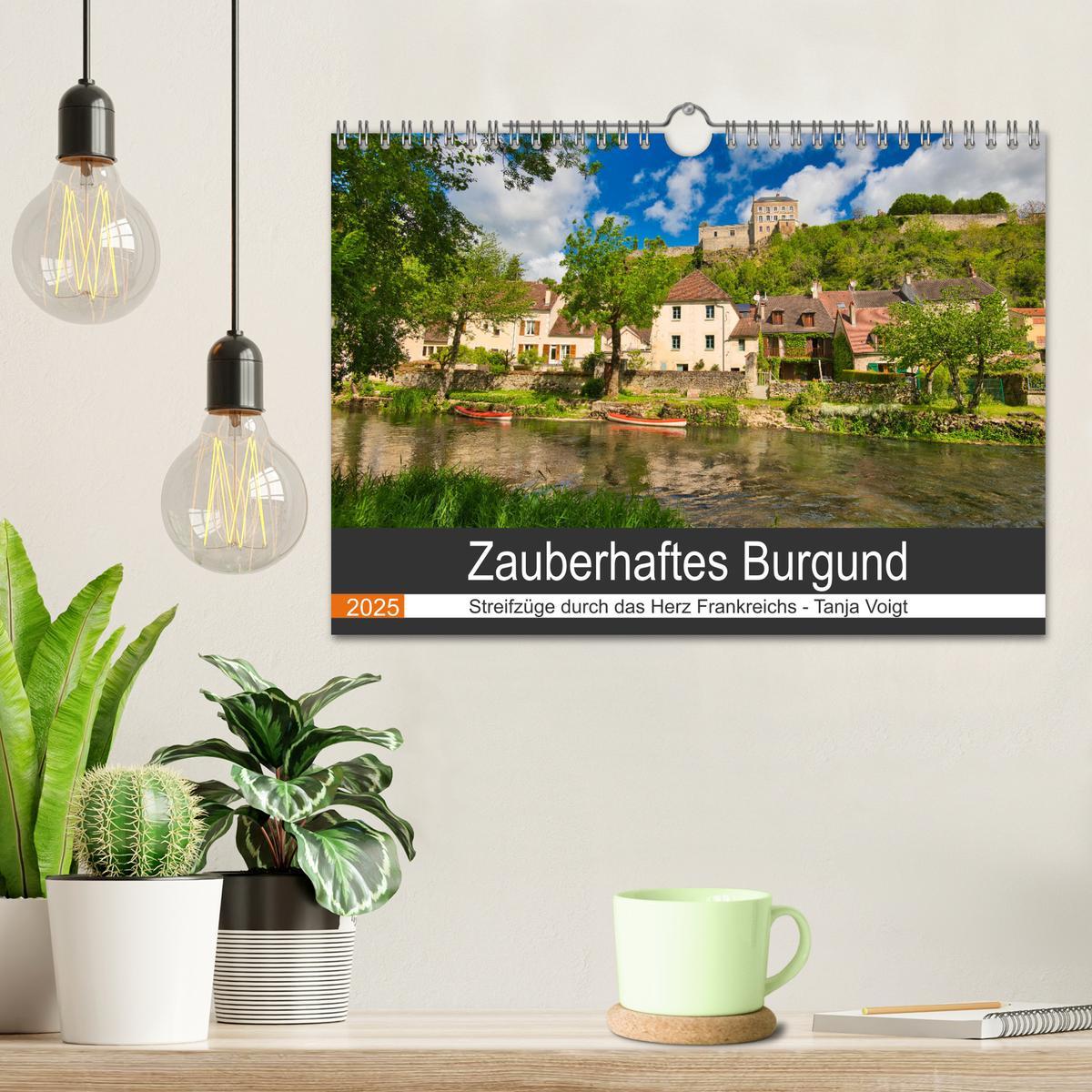 Bild: 9783435051342 | Zauberhaftes Burgund (Wandkalender 2025 DIN A4 quer), CALVENDO...