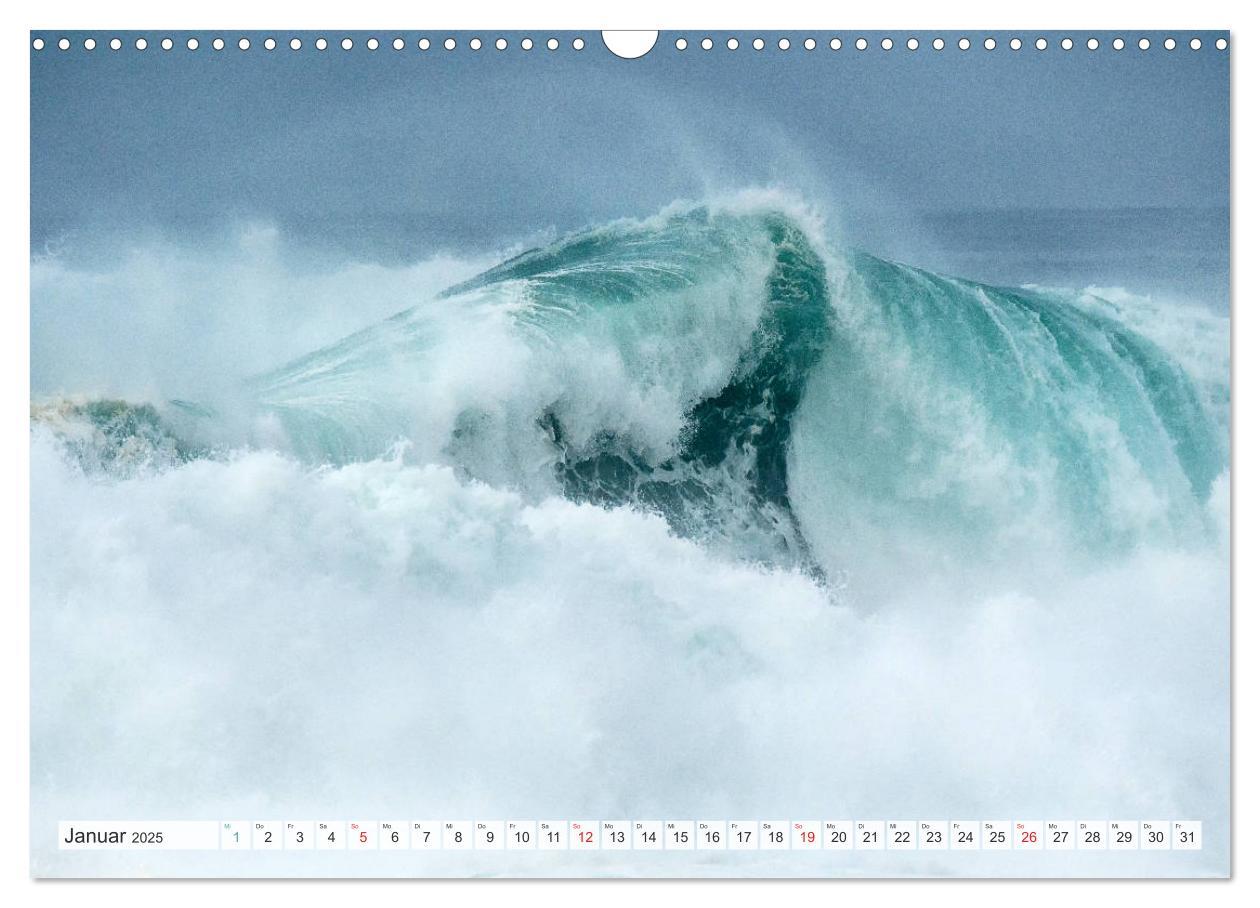 Bild: 9783435158188 | WASSERBERGE - Die Riesenwellen von Nazaré (Wandkalender 2025 DIN A3...