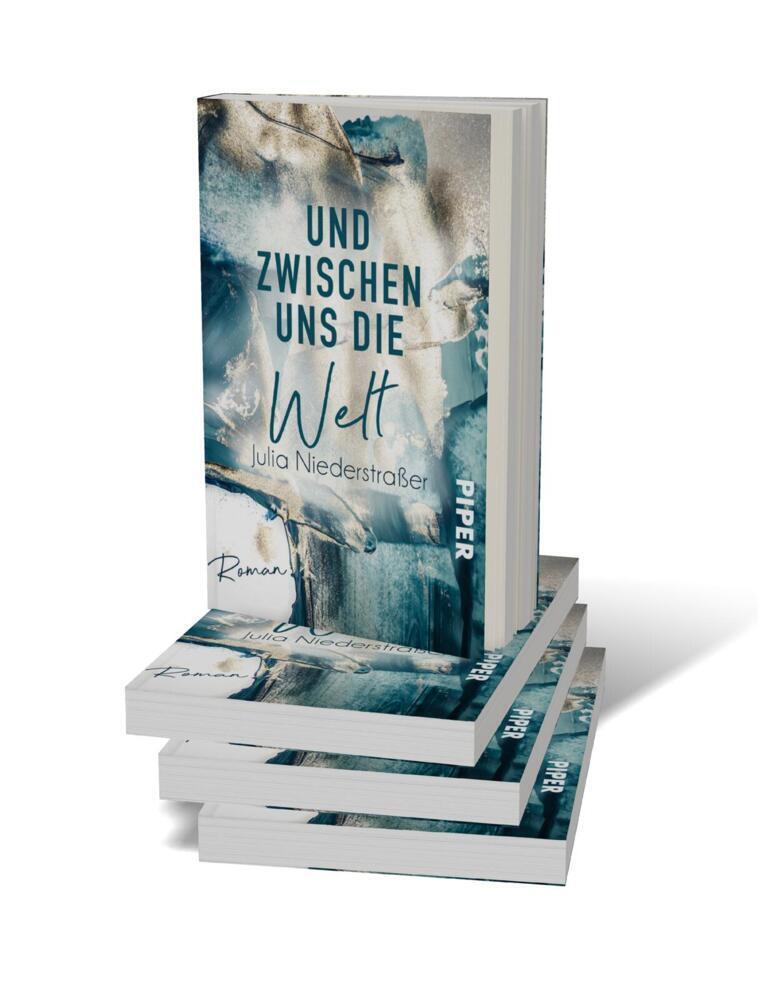 Bild: 9783492505123 | Und zwischen uns die Welt | Julia Niederstraßer | Taschenbuch | 336 S.