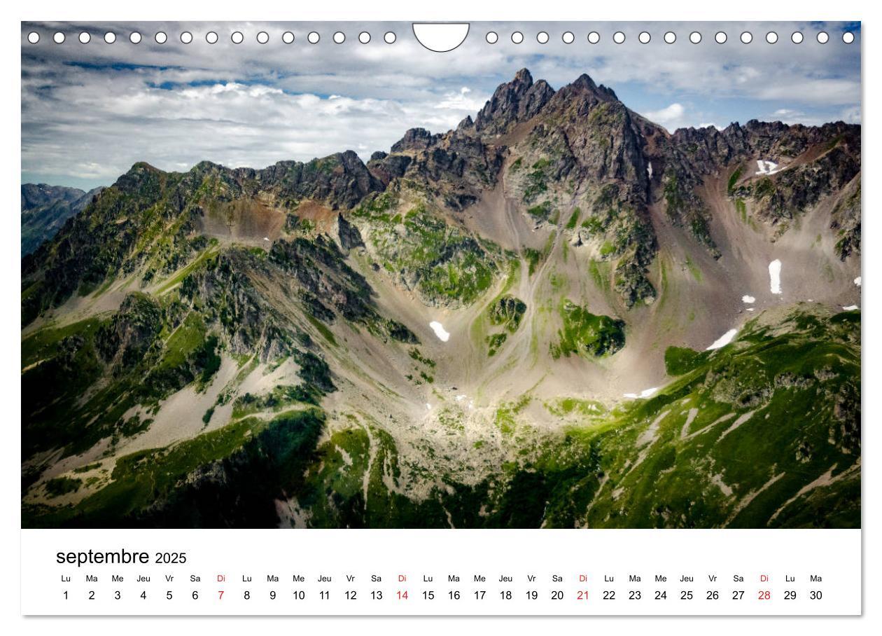 Bild: 9781325944118 | Le massif de Belledonne, vues sur les Alpes (Calendrier mural 2025...