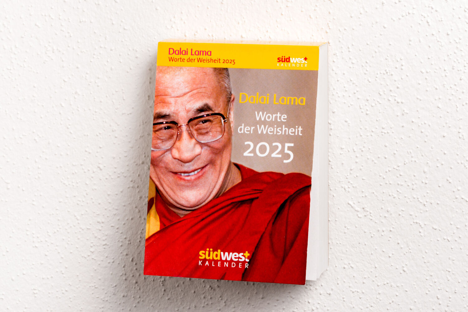 Bild: 9783517102887 | Dalai Lama - Worte der Weisheit 2025 - Tagesabreißkalender zum...