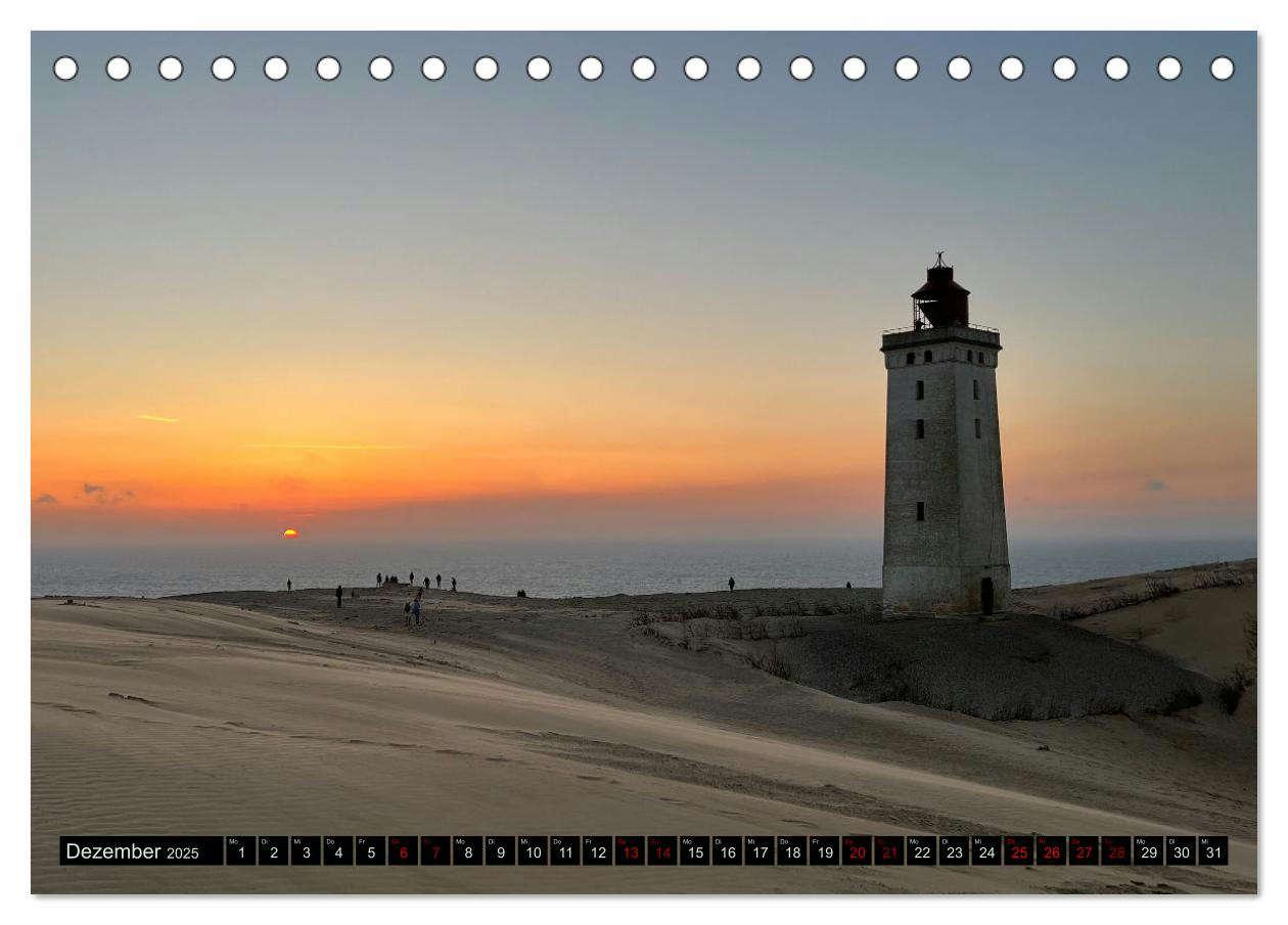 Bild: 9783383856921 | Rubjerg Knude Fyr - Ein Leuchtturm auf Abwegen (Tischkalender 2025...