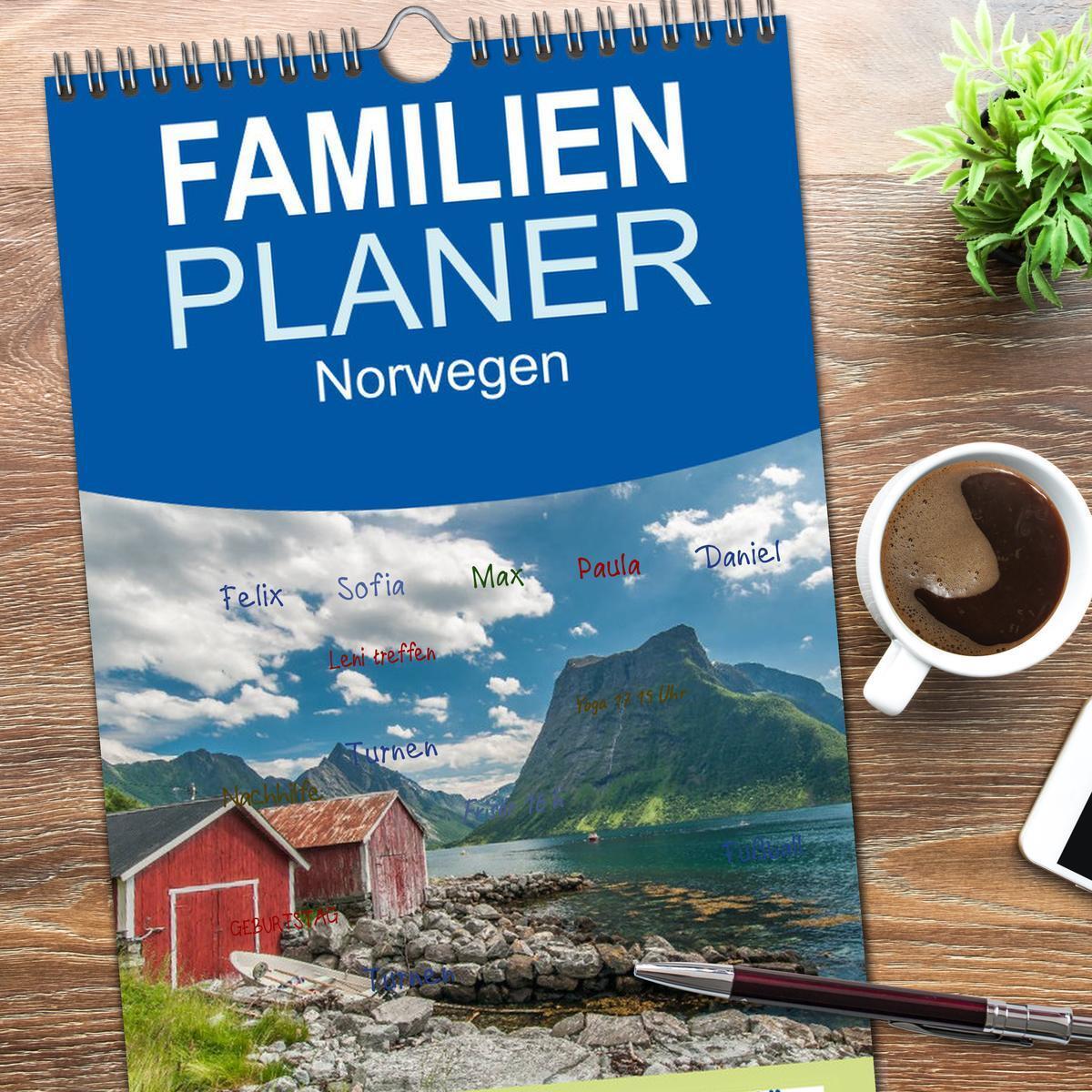 Bild: 9783457113103 | Familienplaner 2025 - Norwegen mit 5 Spalten (Wandkalender, 21 x 45...