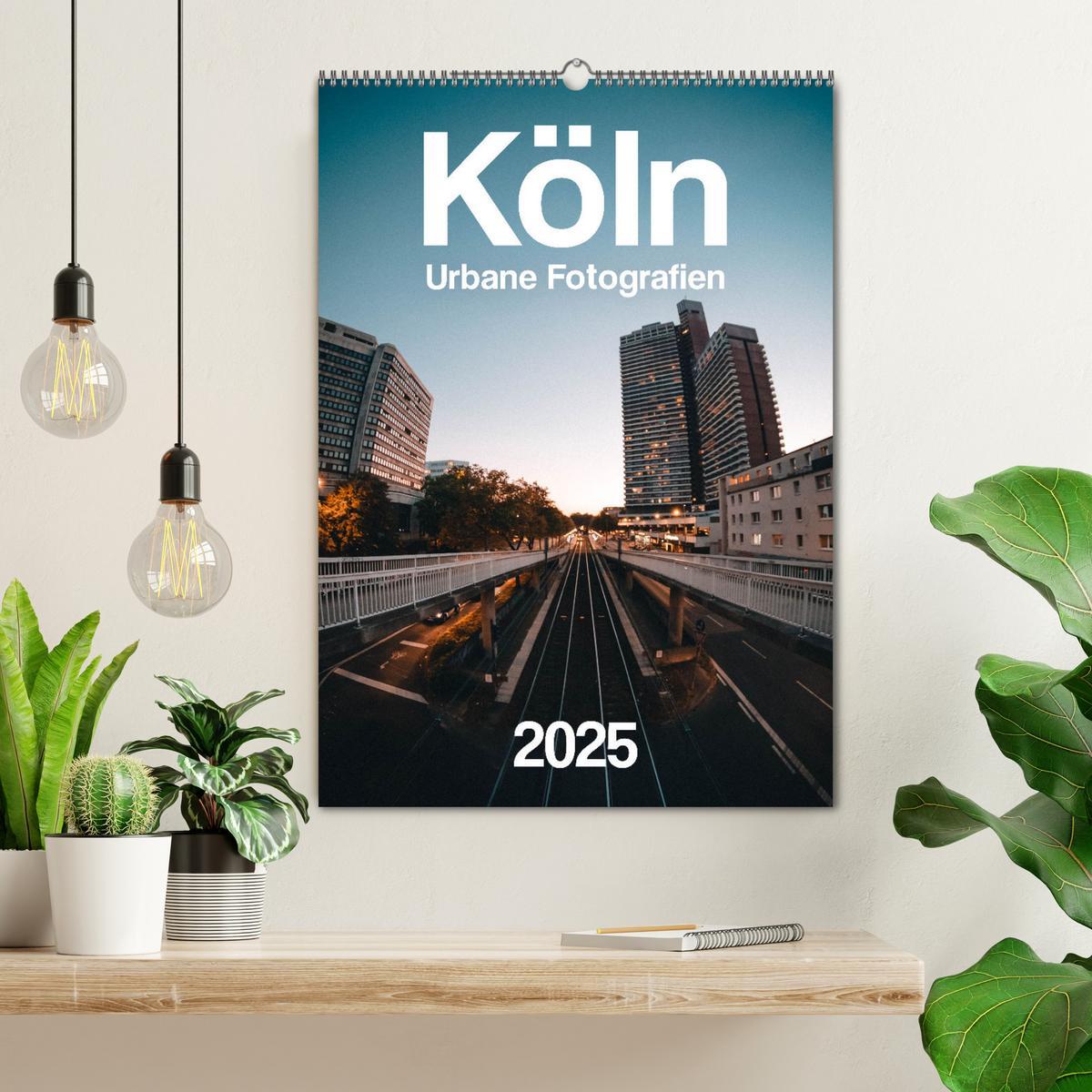 Bild: 9783457138052 | Köln ¿ Urbane Fotografien (Wandkalender 2025 DIN A2 hoch), CALVENDO...