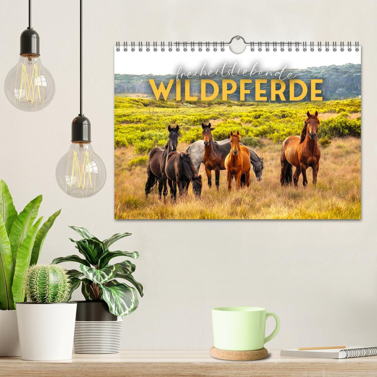 Bild: 9783383927973 | Freiheitsliebende Wildpferde (Wandkalender 2025 DIN A4 quer),...