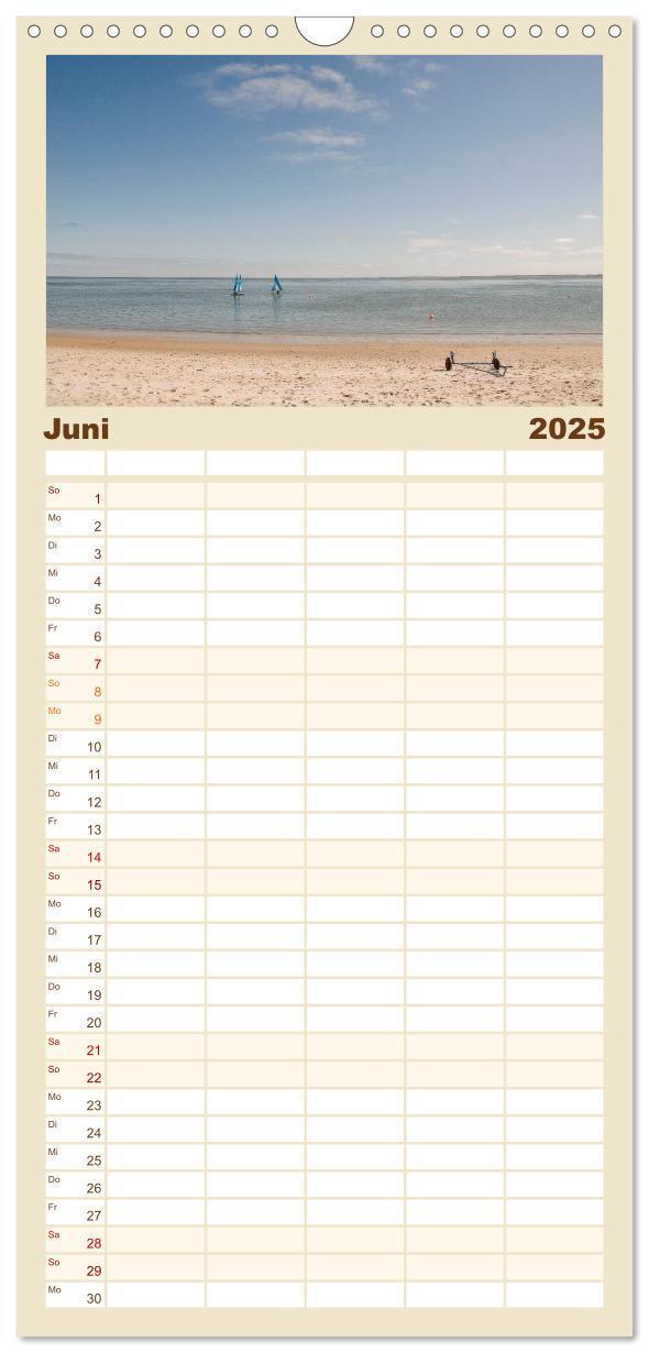 Bild: 9783457107331 | Familienplaner 2025 - Sylt-Momente mit 5 Spalten (Wandkalender, 21...