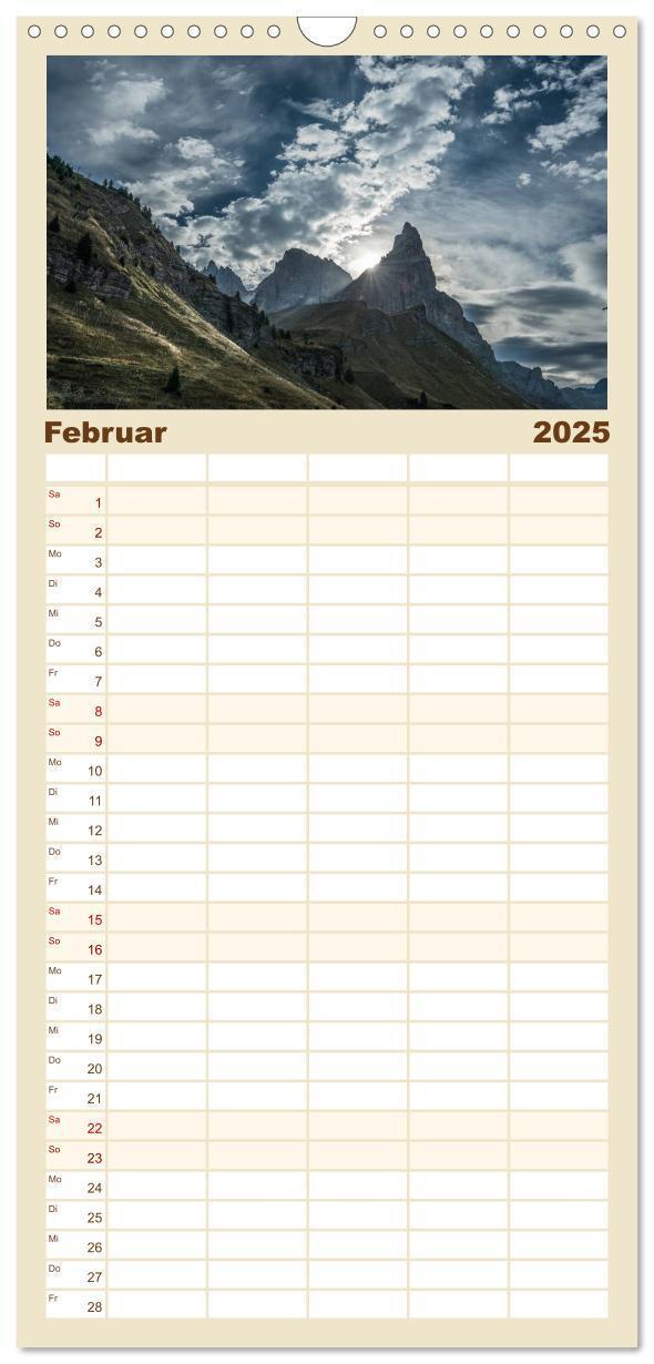 Bild: 9783457120712 | Familienplaner 2025 - Dolomiten mit 5 Spalten (Wandkalender, 21 x...