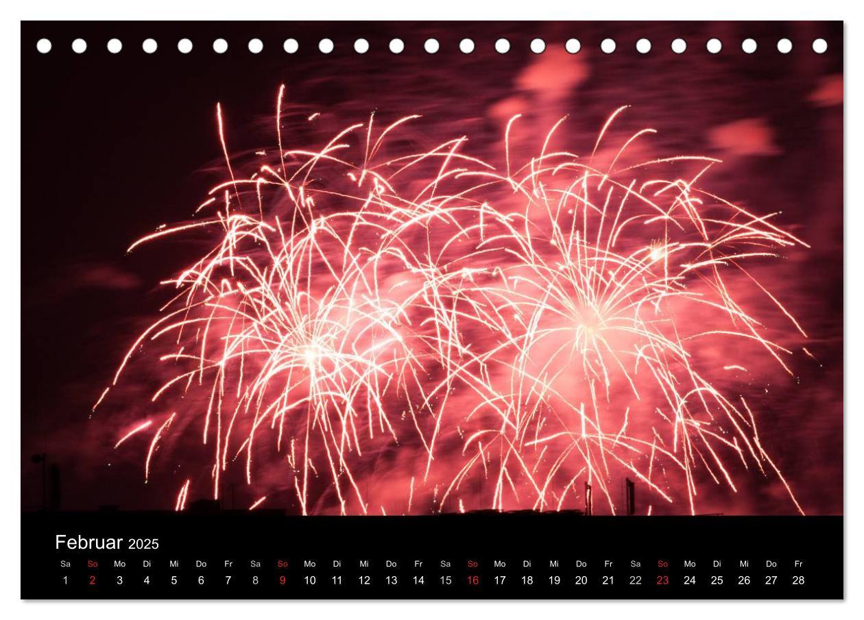 Bild: 9783435787432 | Feuerwerk (Tischkalender 2025 DIN A5 quer), CALVENDO Monatskalender