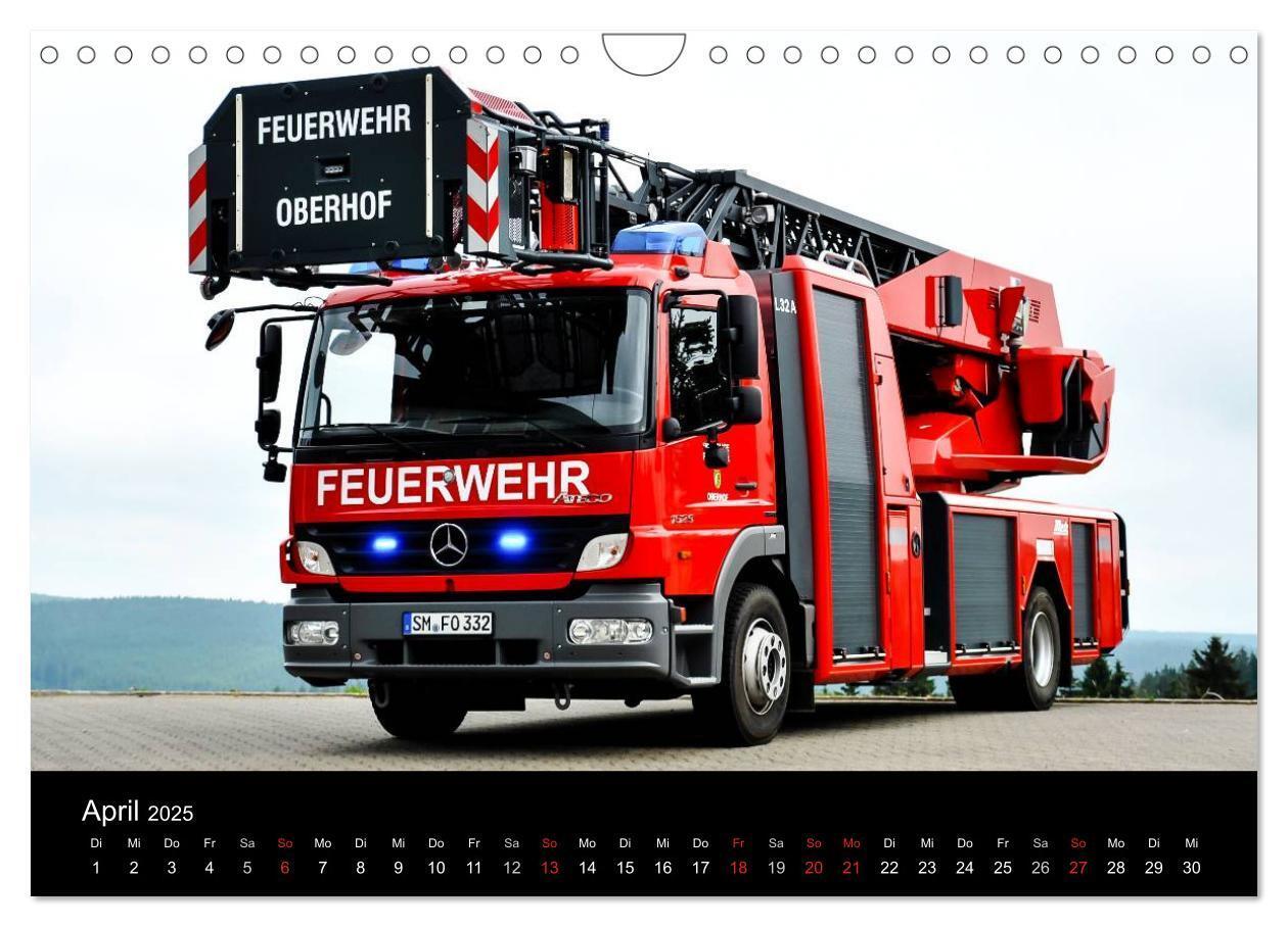 Bild: 9783435625420 | Einsatzfahrzeuge (Wandkalender 2025 DIN A4 quer), CALVENDO...