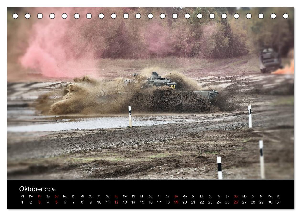 Bild: 9783435825318 | Panzerstahl auf der Heide - Das Heer legt wieder los (Tischkalender...