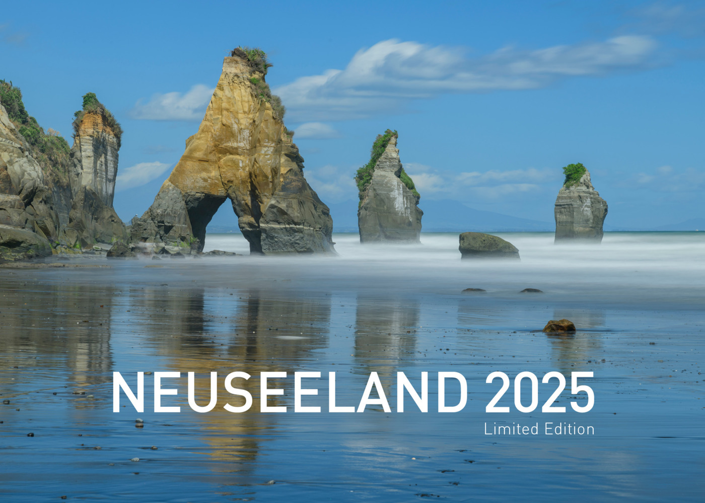 Cover: 9783968555430 | 360° Neuseeland Exklusivkalender 2025 | Christian Heeb | Kalender