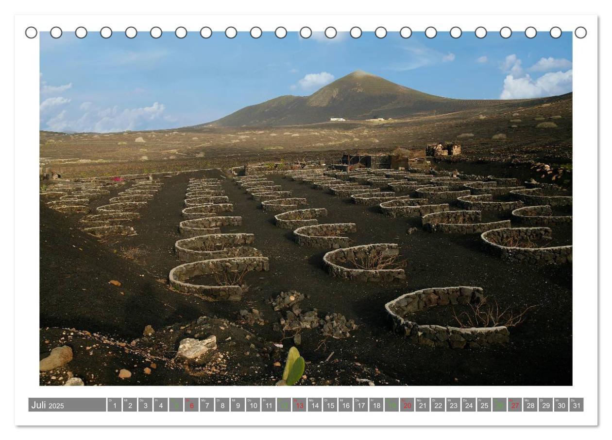 Bild: 9783435707560 | Aus dem Meer geboren - Lanzarote (Tischkalender 2025 DIN A5 quer),...