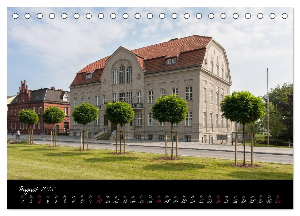 Bild: 9783435780044 | Sassnitz und Rügen (Tischkalender 2025 DIN A5 quer), CALVENDO...